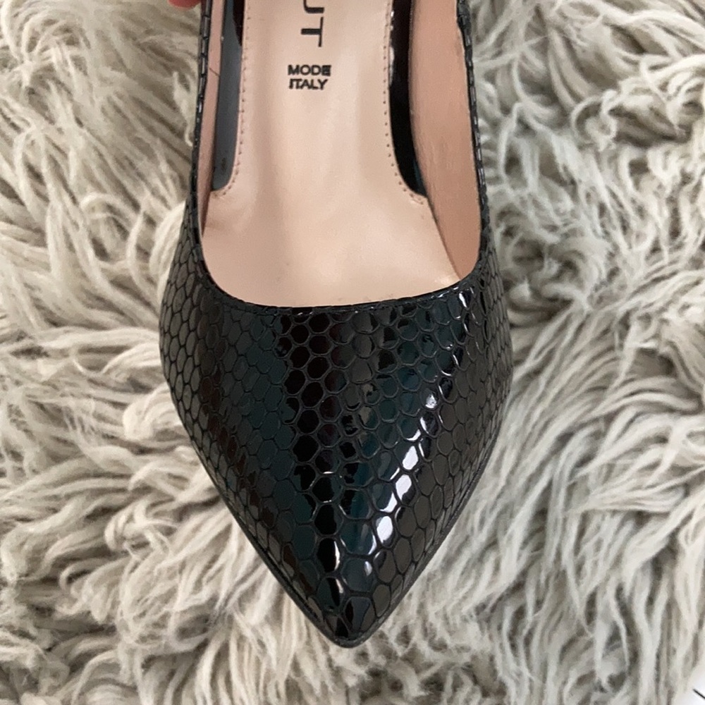 Black Lacquered Snake Skin Heels Size 38 - Picture 6 of 6
